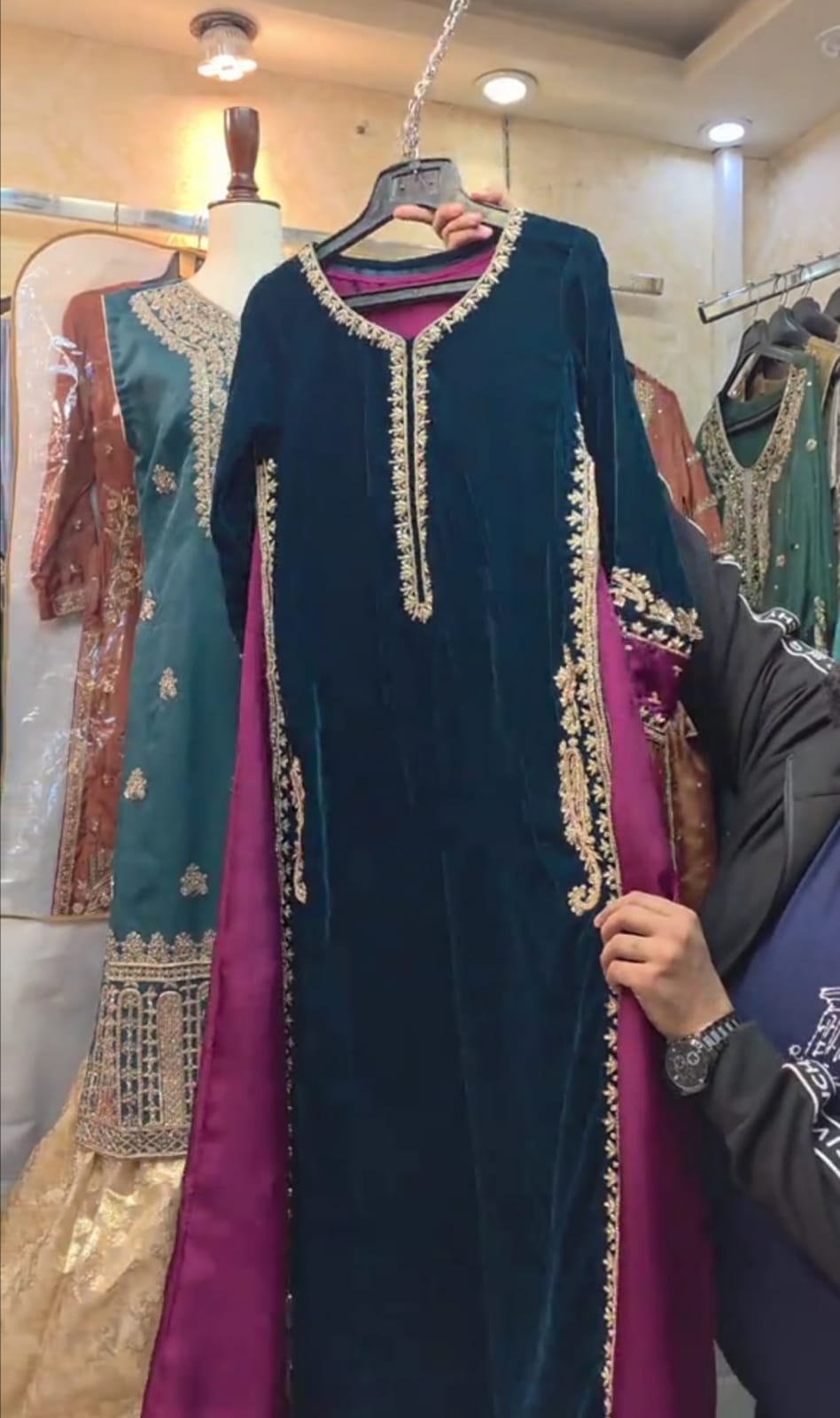 Signature Festive 3PC Embroidered Collection