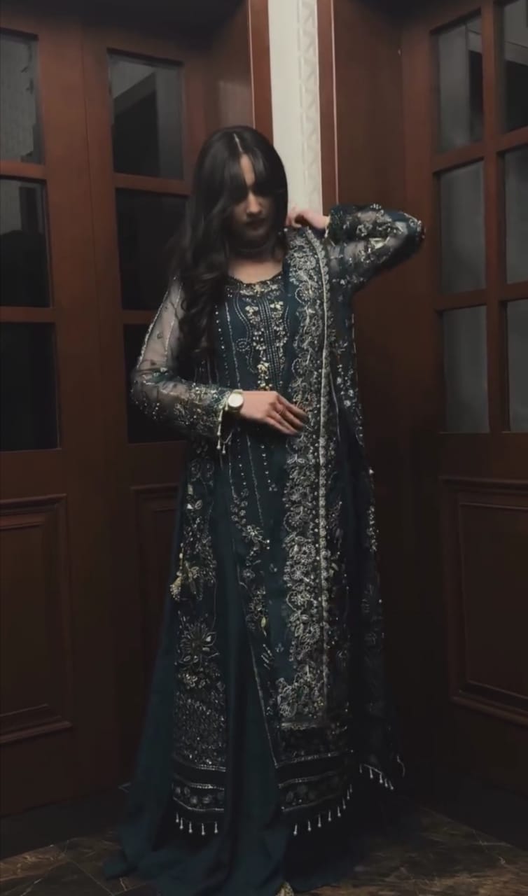 Signature Designer 3-Piece Outfit